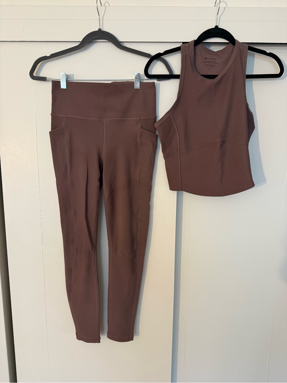 ATHLETA Ribbed High-Waist Leggings & Crop Tank Set - Mauve Brown